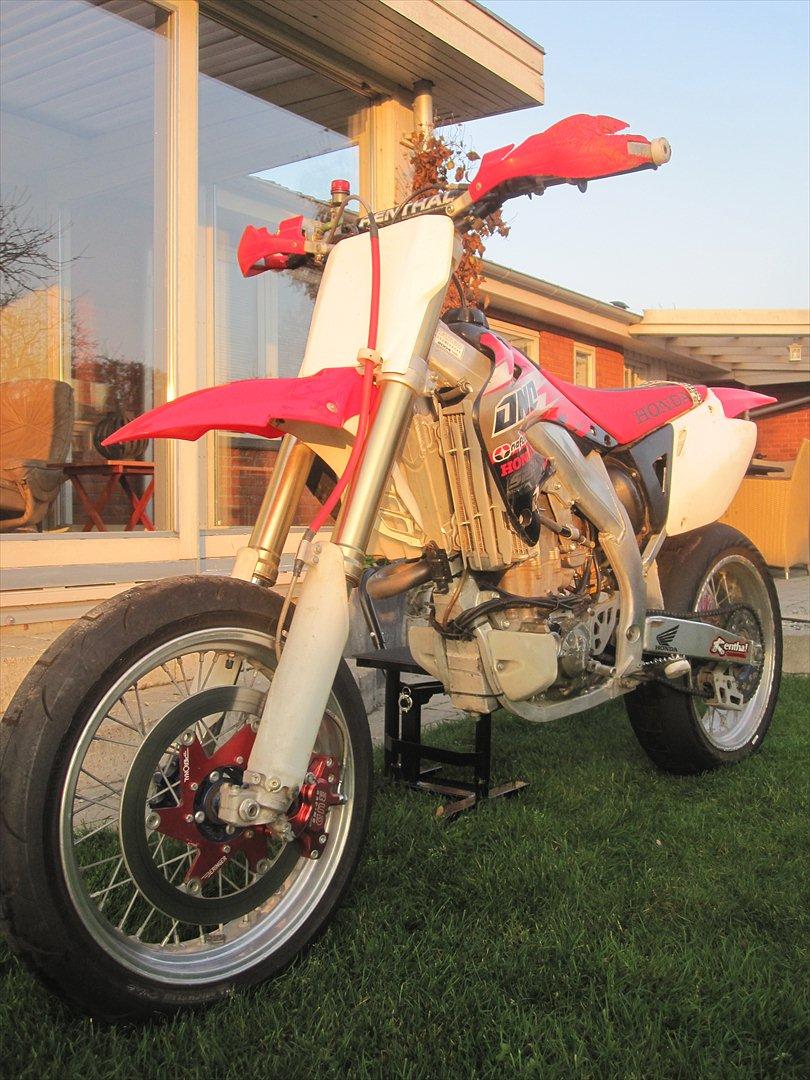 Honda CRF 450R SuperMotard - Som den står nu billede 7