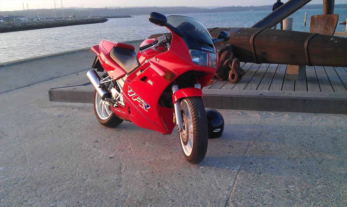 Honda VFR RC36 billede 3