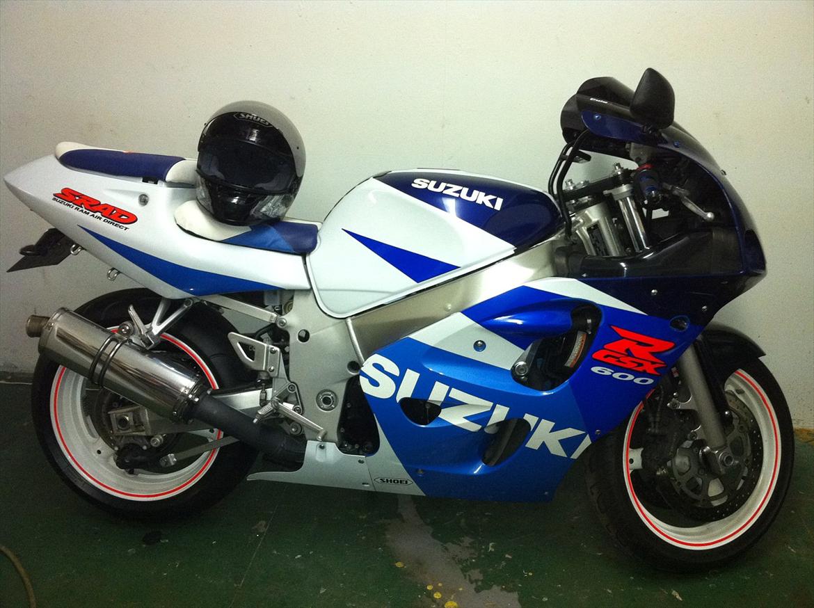 Suzuki GsxR 600 billede 4