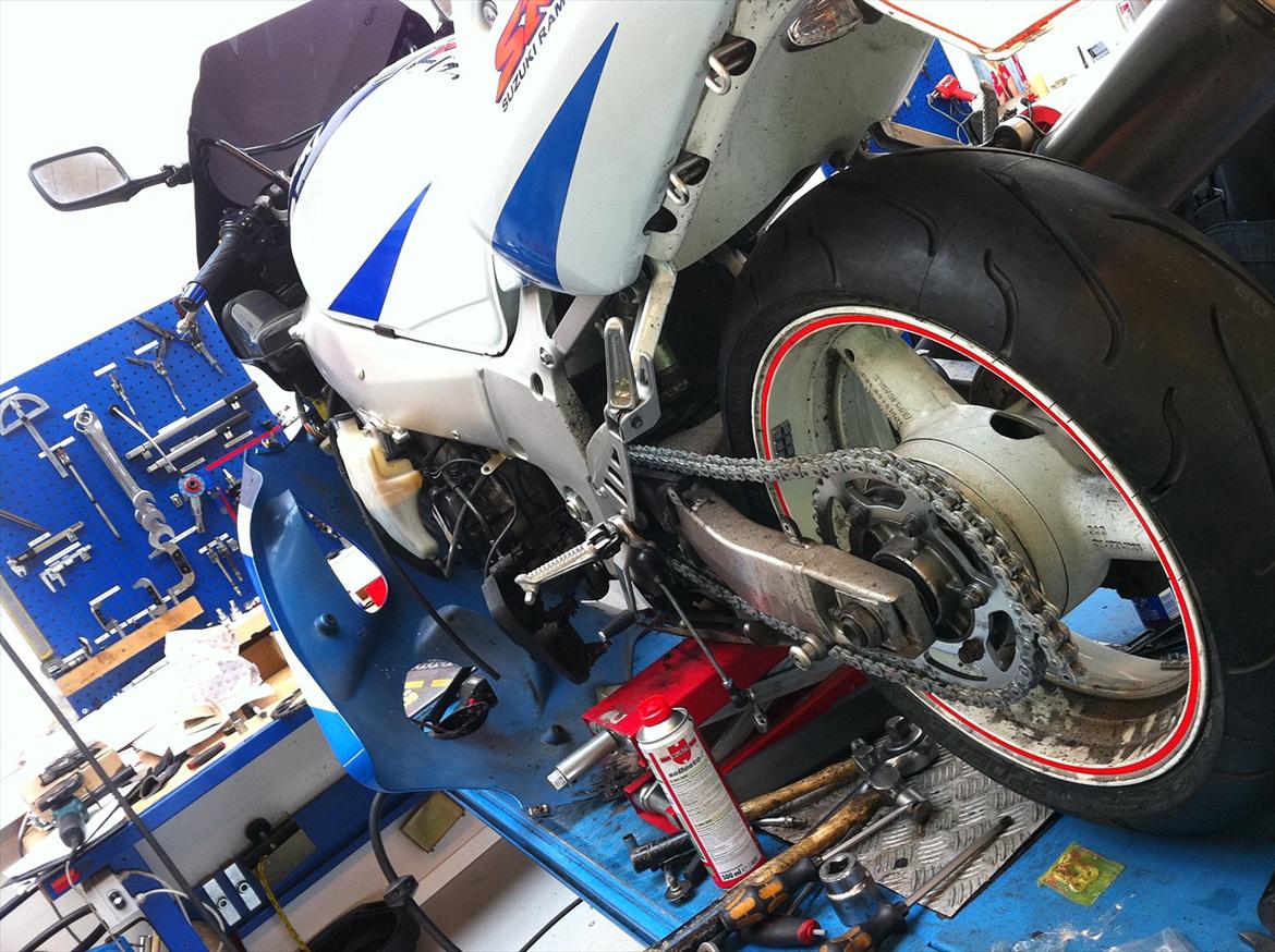 Suzuki GsxR 600 billede 7