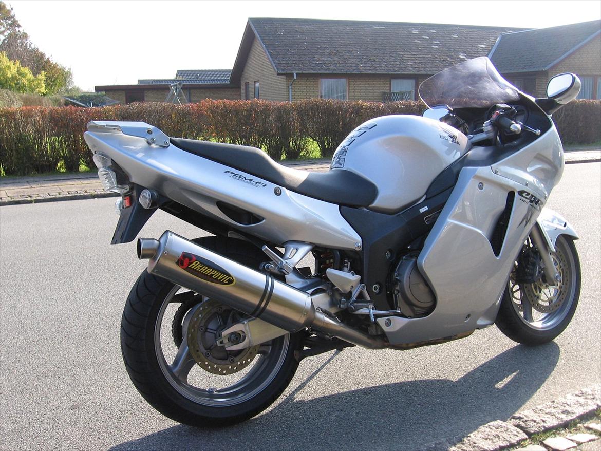 Honda Cbr 1100 xx Blackbird Solgt billede 15