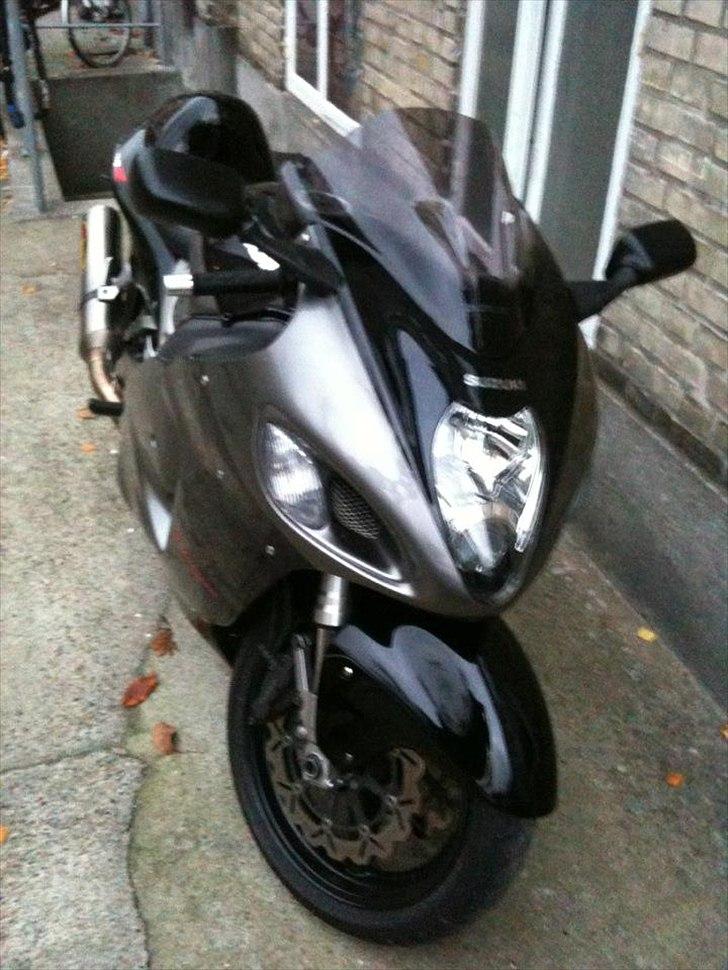 Suzuki GSX 1300R Hayabusa billede 3