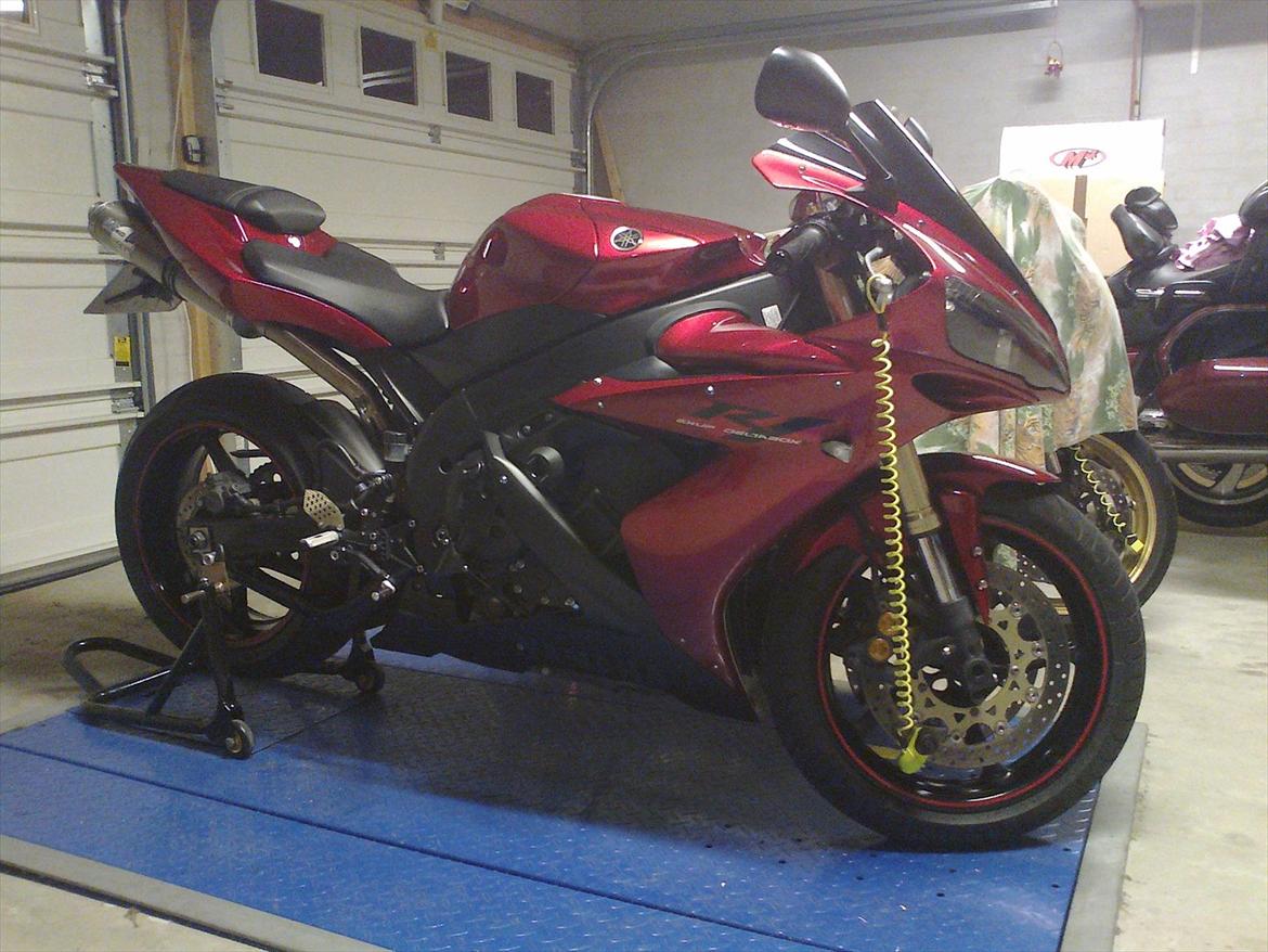 Yamaha YZF R1 billede 5