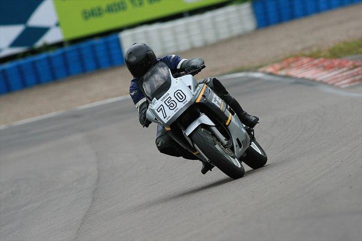 Yamaha FZ 750 Genesis - Race i Knutstorp 2011 billede 8