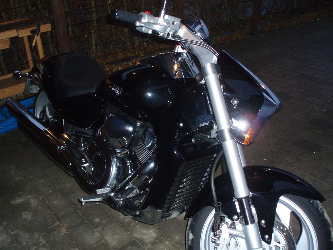 Suzuki m1800r (SOLGT) billede 5