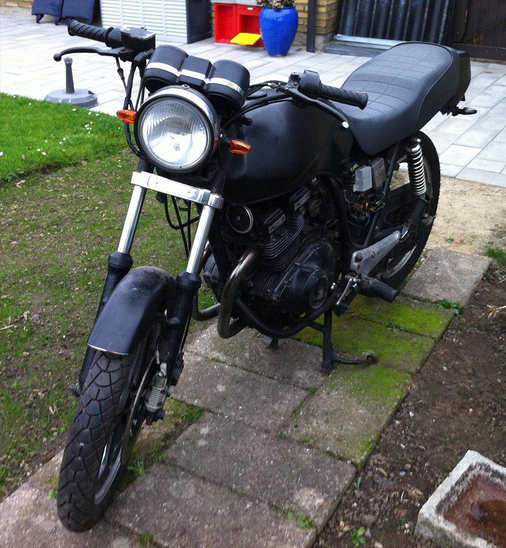 Suzuki GSX 250 ES billede 1