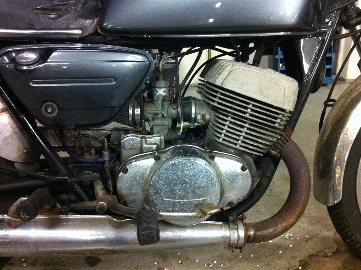 Suzuki GT500 billede 10