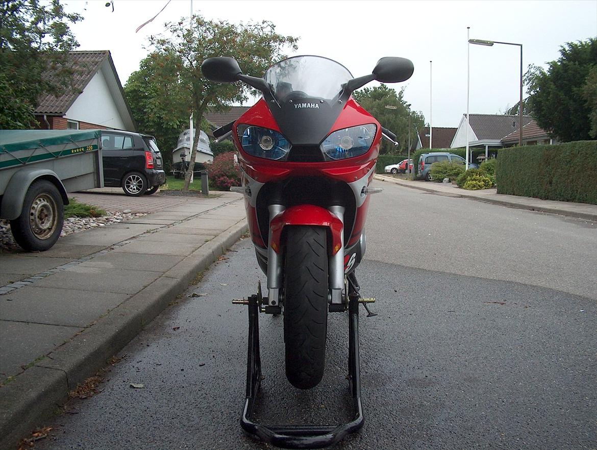 Yamaha YZF R6 billede 2