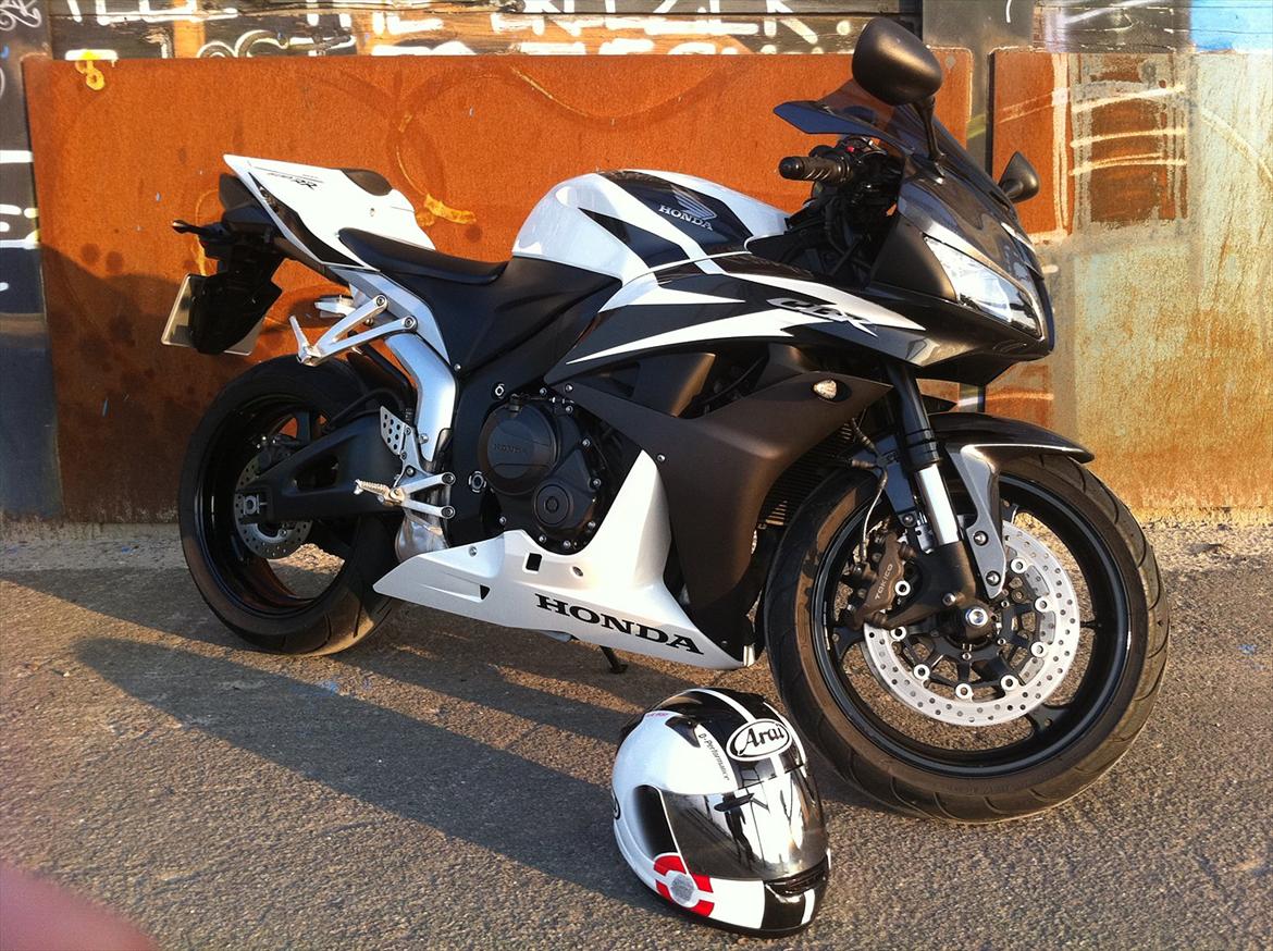 Honda CBR 600 RR billede 1