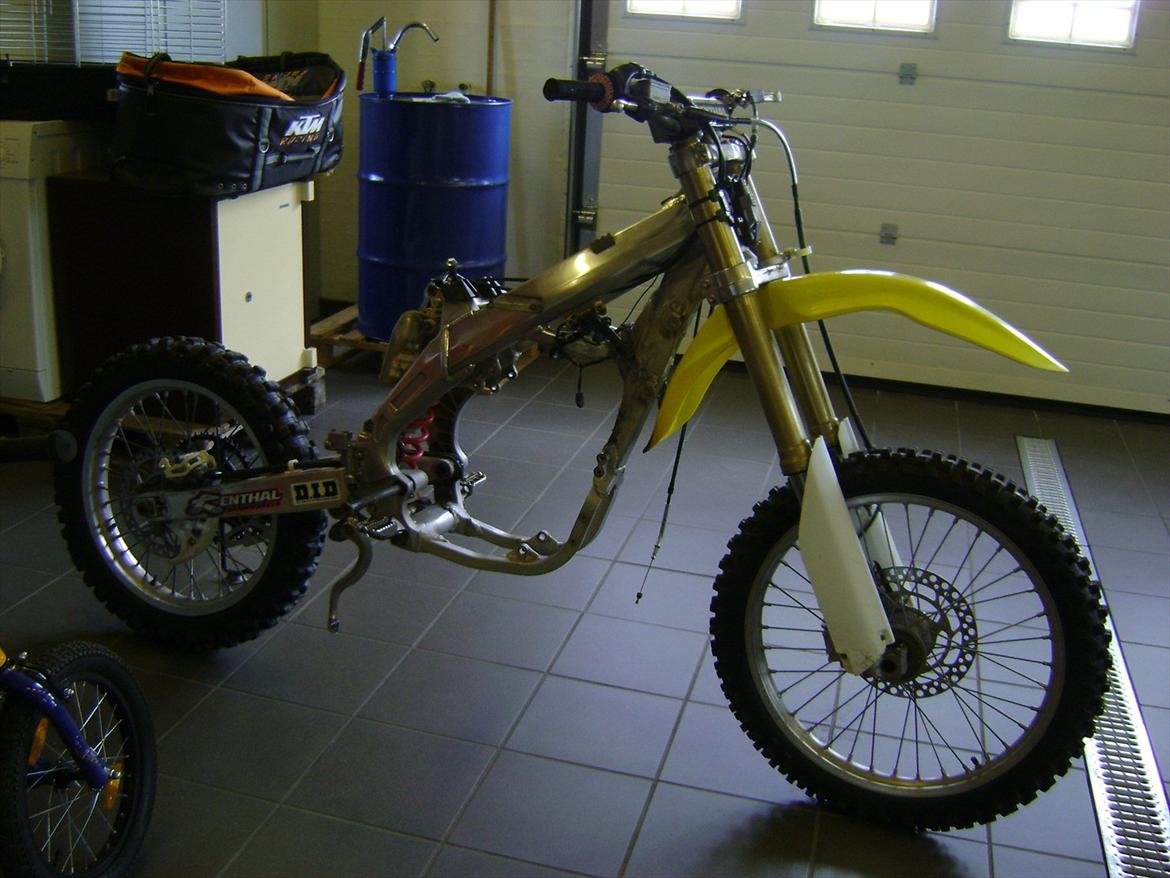 Suzuki rmz 450 billede 9