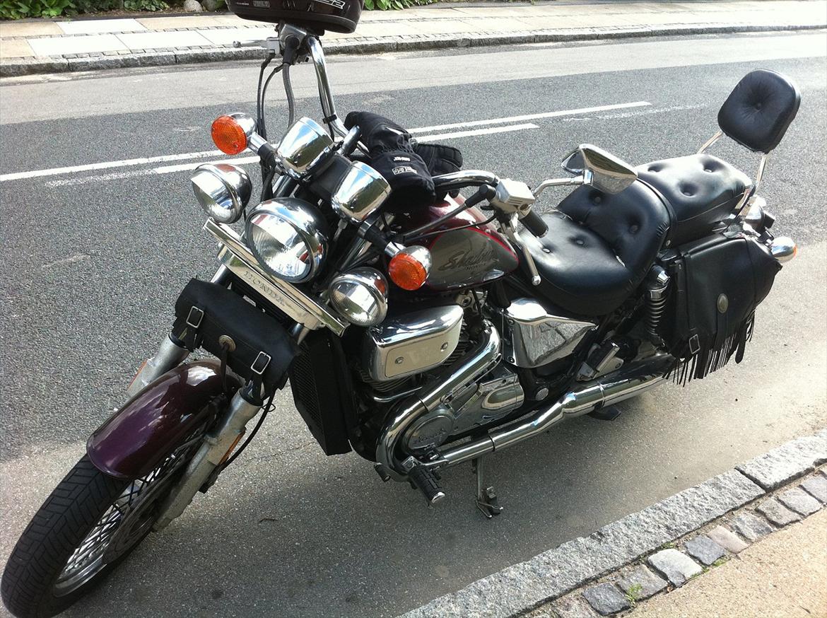 Honda Shadow VT800 billede 1