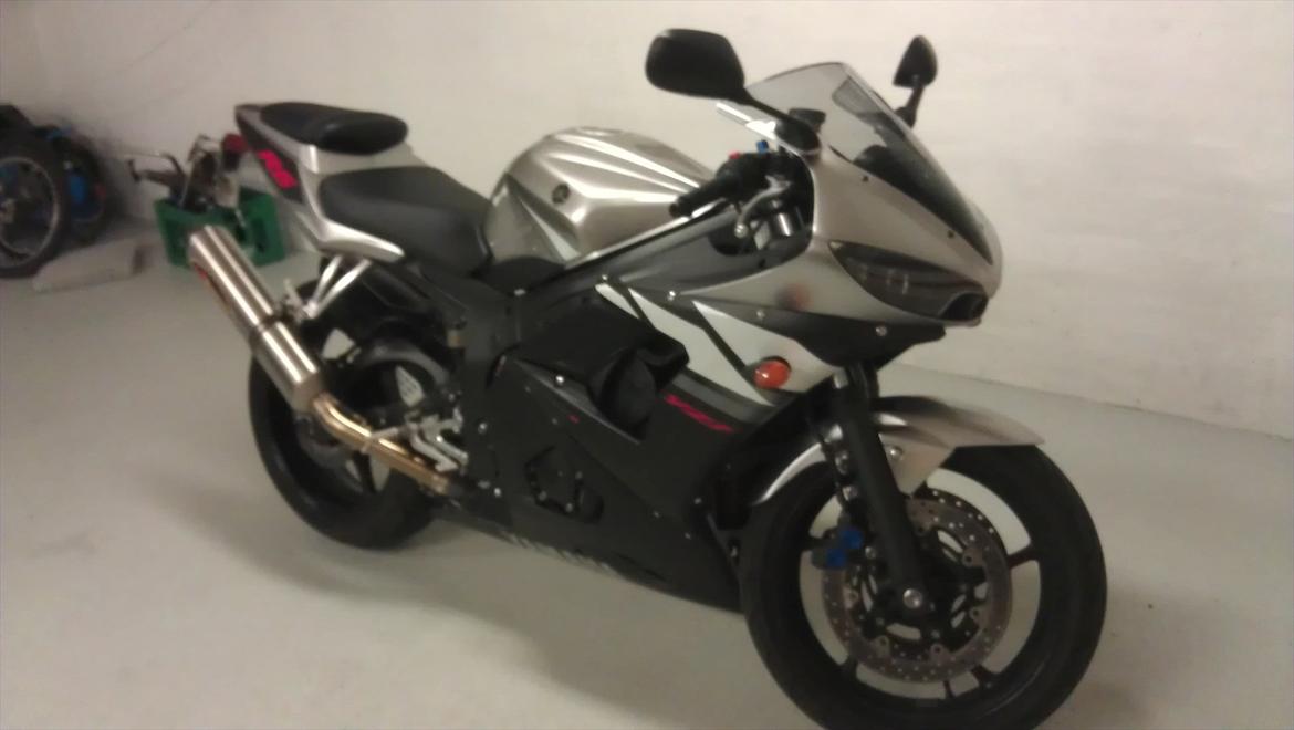 Yamaha yzf R6 billede 4
