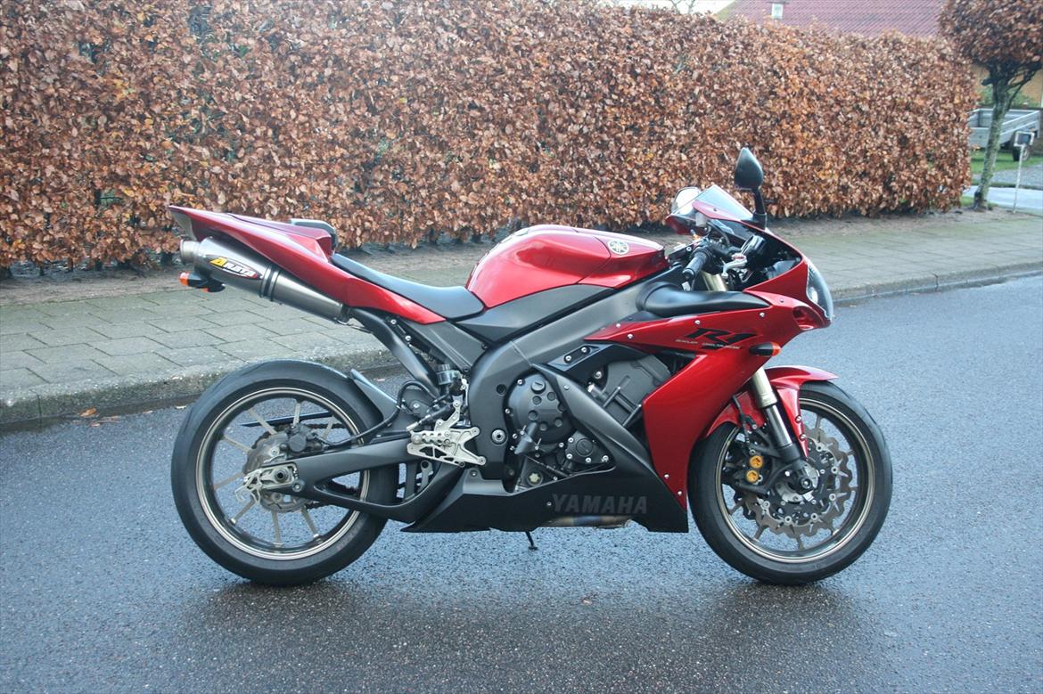 Yamaha R1 billede 6