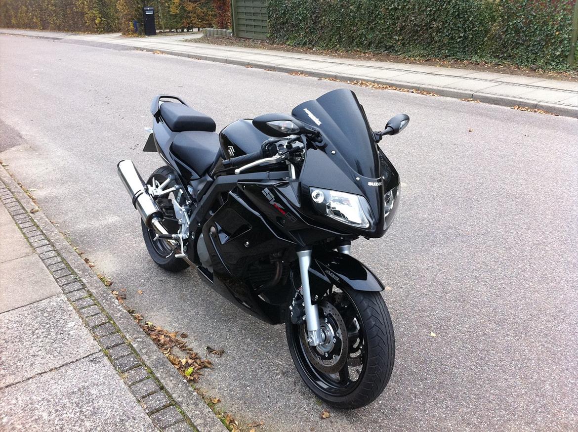 Suzuki SV 650 S K7 ABS SOLGT billede 1