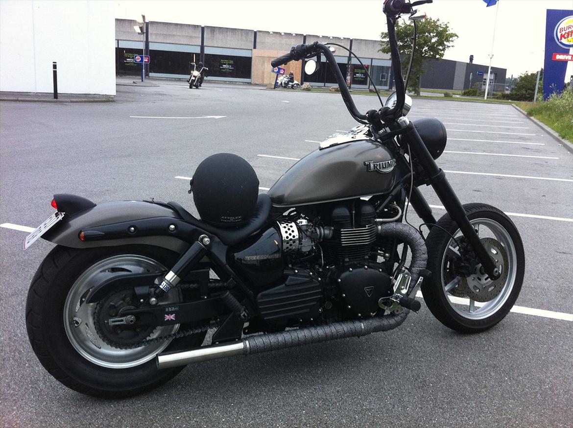 Triumph Speedmaster Bobber - Nu med straight through home made stainless pipes :o) billede 12