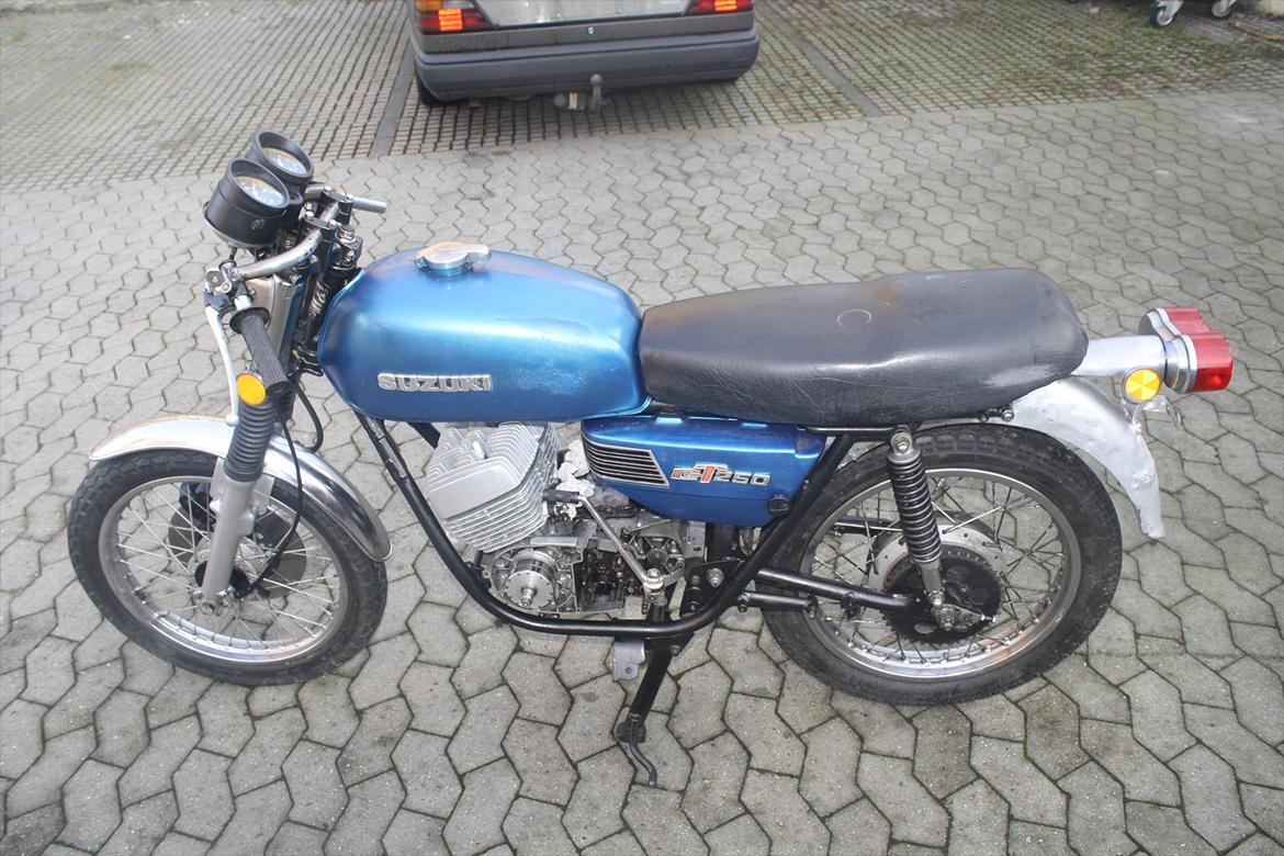 Suzuki gt 250 (SOLGT) billede 2