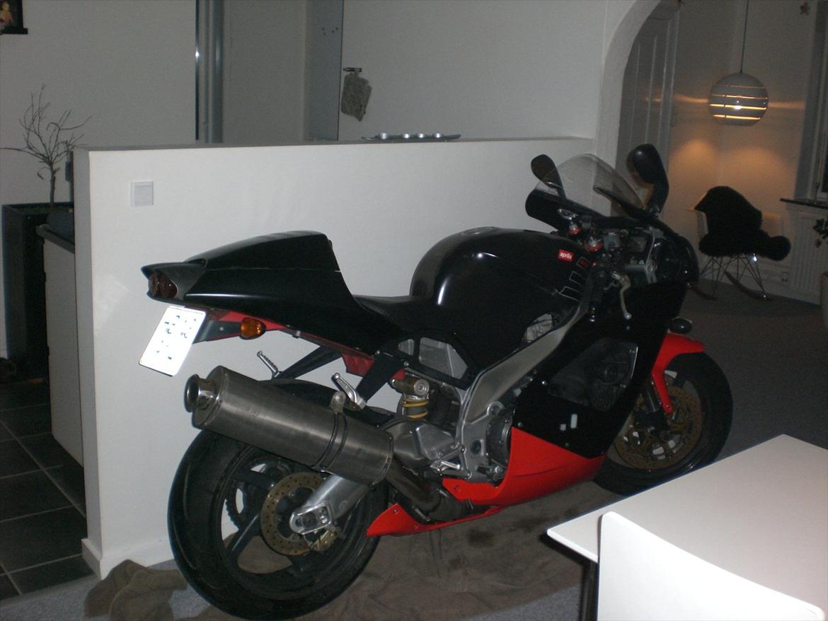 Aprilia rsv mille billede 2
