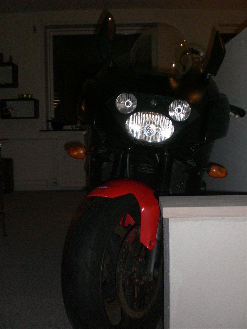 Aprilia rsv mille billede 3