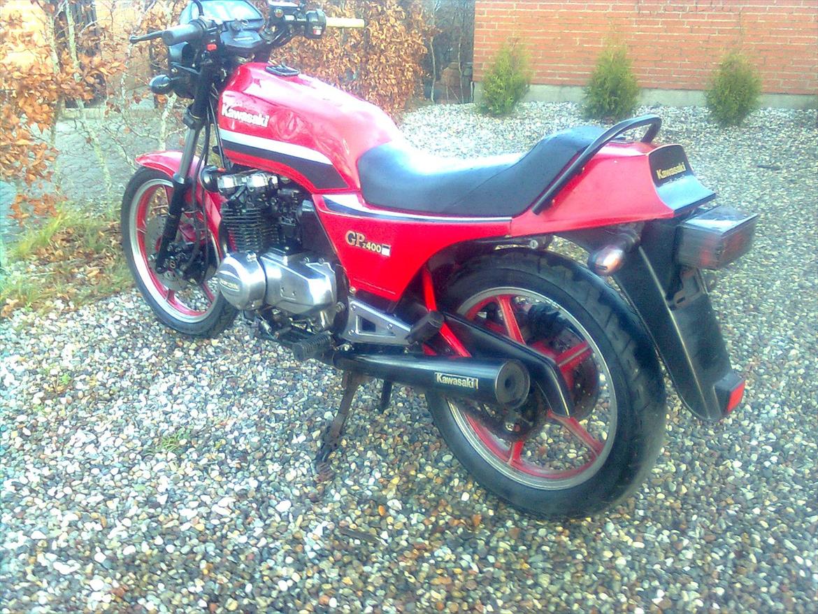 Kawasaki GPZ 400 solgt billede 4