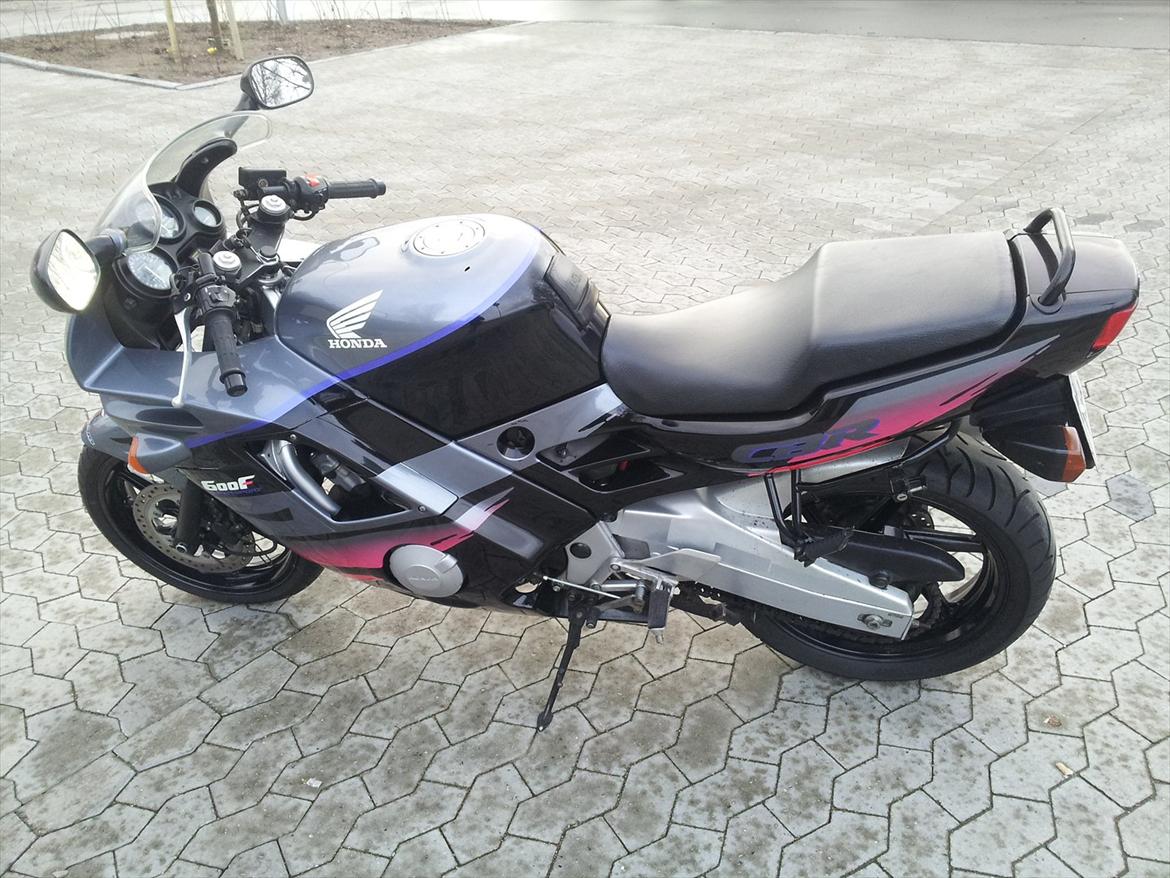 Honda CBR 600 F billede 2