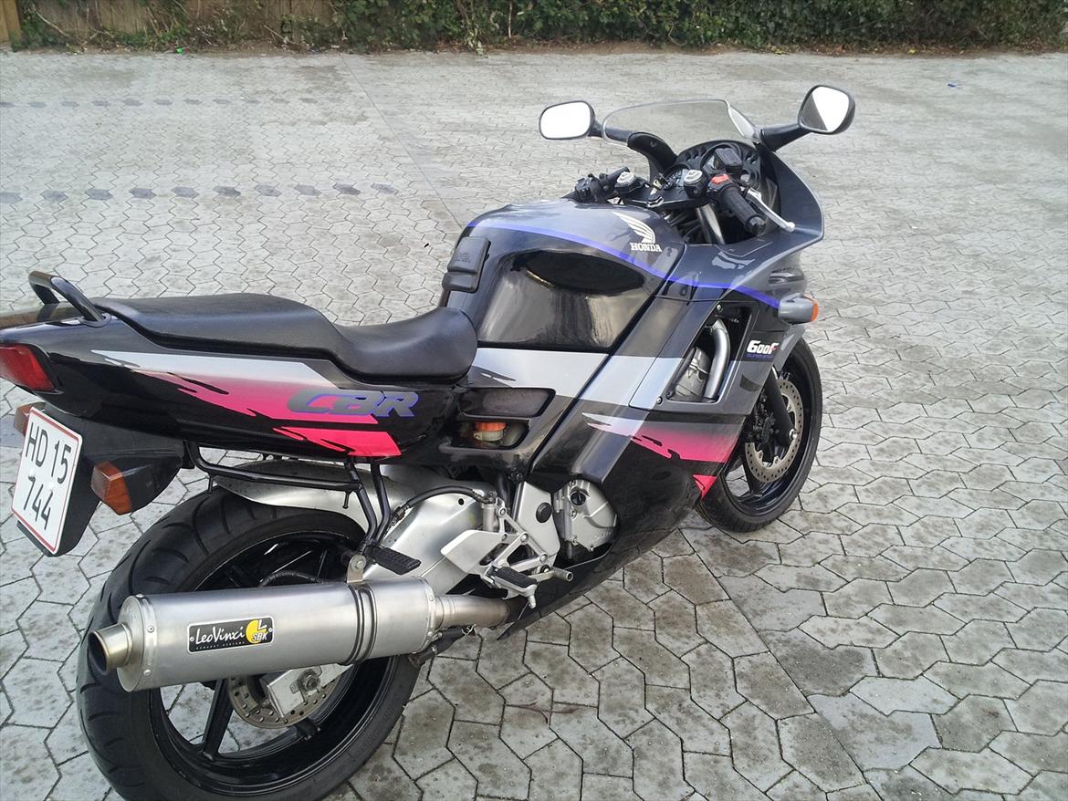 Honda CBR 600 F billede 4