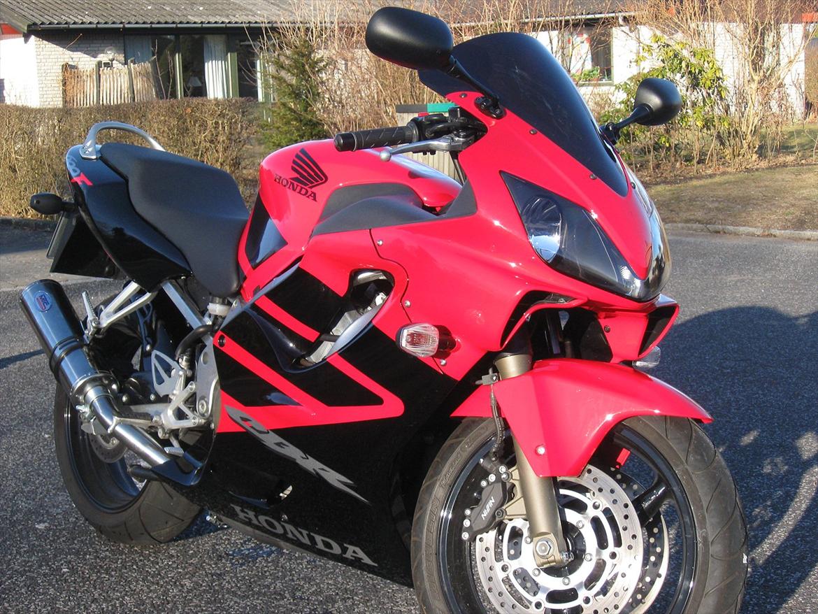 Honda CBR 600 F4i billede 2