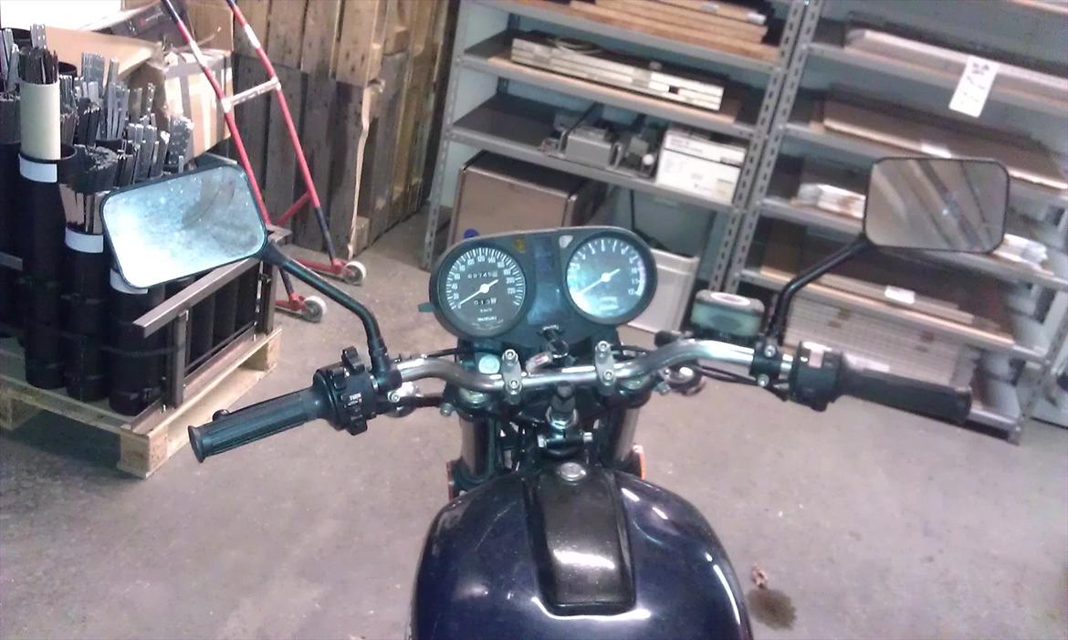 Suzuki GS550 - solgt  billede 4