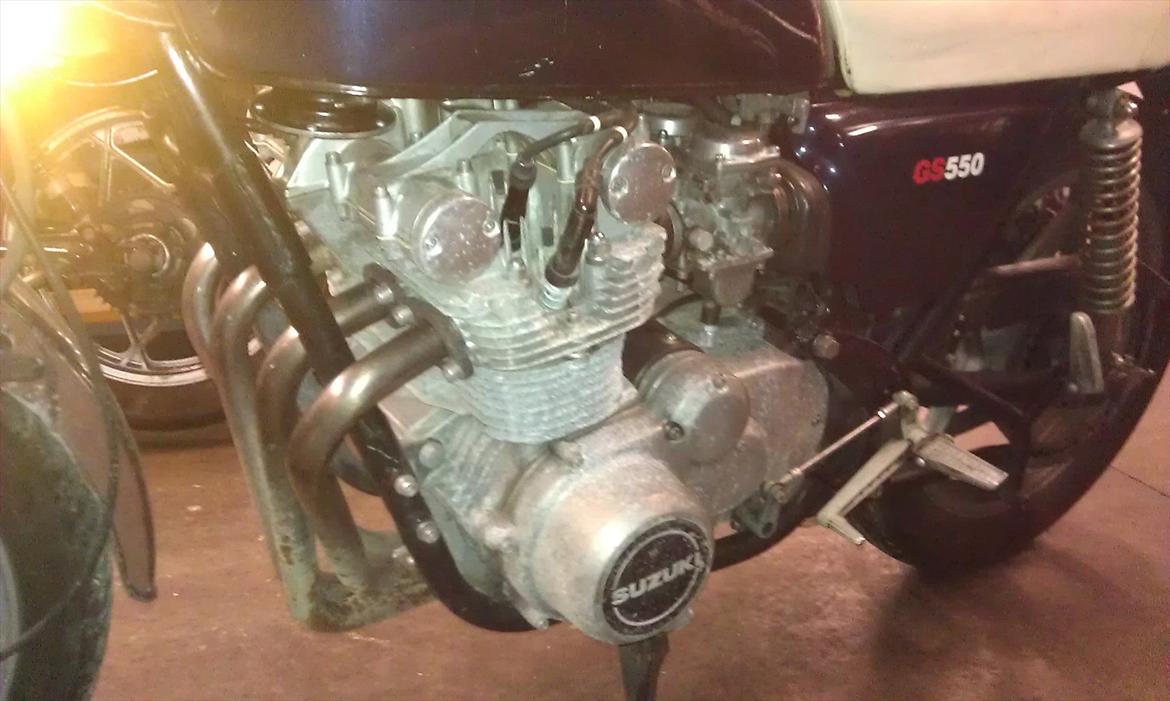 Suzuki GS550 - solgt  billede 5