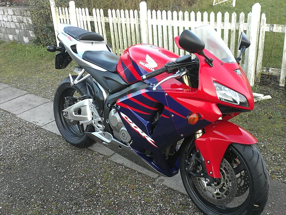Honda Cbr 600 RR (Solgt) billede 6