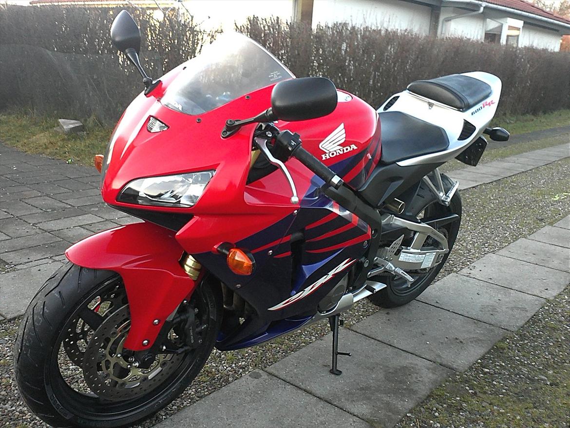 Honda Cbr 600 RR (Solgt) billede 7
