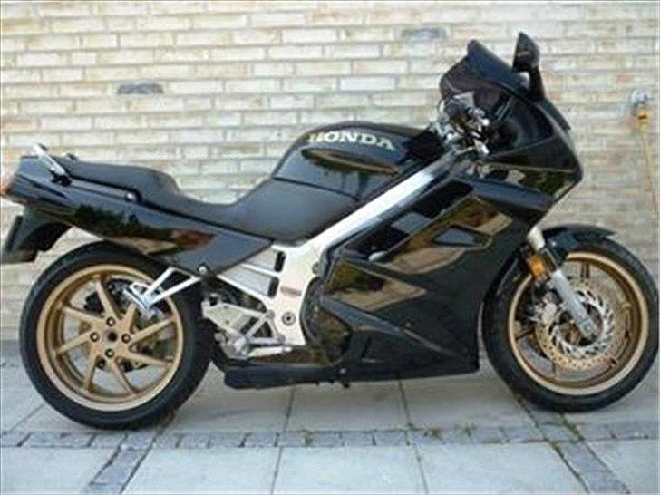 Honda vfr750f - Billede fra salgsannoncen hvor jeg købte den Aug-2010 billede 12