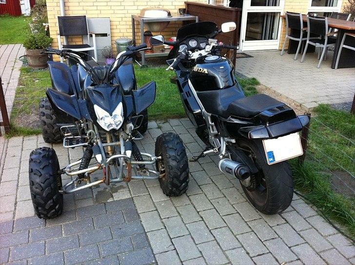 Honda vfr750f - Sammen med mit vinterlegetøj.. billede 19