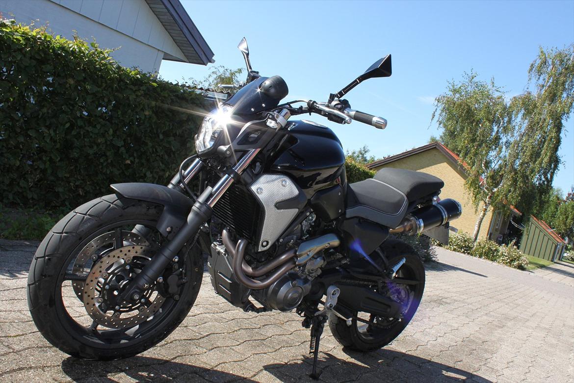 Yamaha MT 03 billede 1