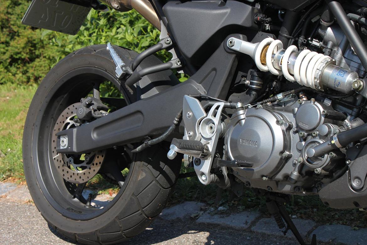 Yamaha MT 03 billede 3