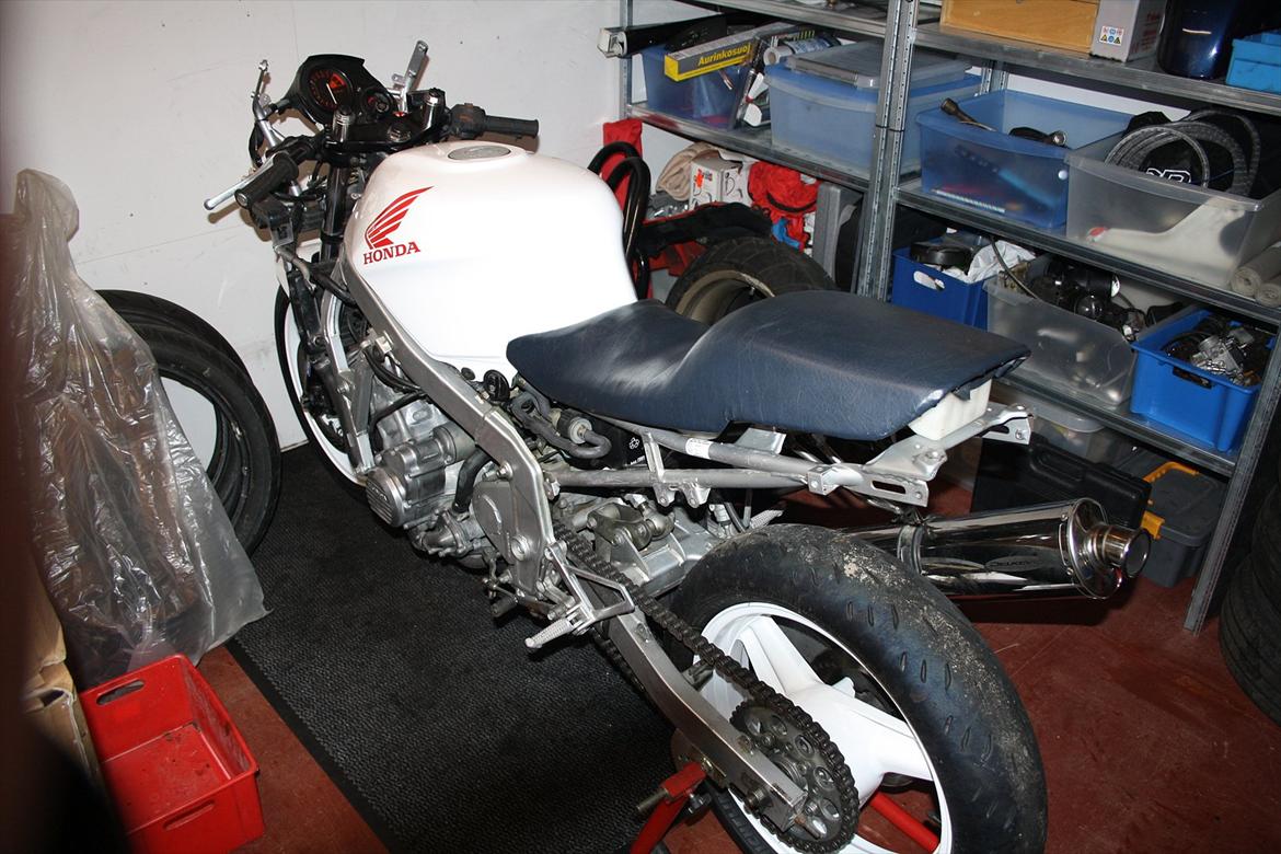 Honda cbr 600 f1 pc19 billede 4