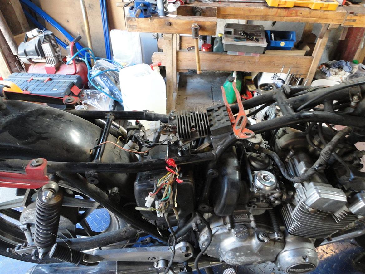 Suzuki GSX 400 F billede 10