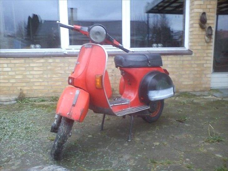 Vespa P200E billede 1