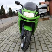 Kawasaki ZX6R