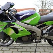 Kawasaki ZX6R