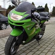 Kawasaki ZX6R