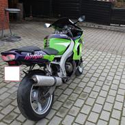Kawasaki ZX6R