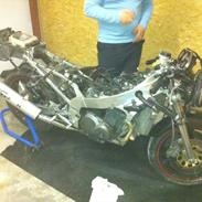 Suzuki GSX-R 400 R