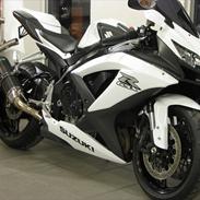 Suzuki GSX-R 750 K8