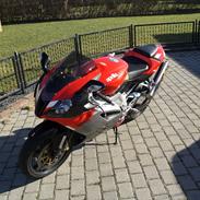 Aprilia RSV1000R (SOLGT!)