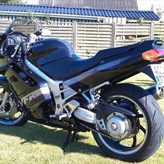 Honda VFR750F