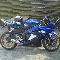 Yamaha R6