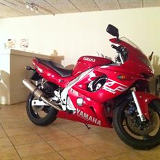 Yamaha yzf 600R