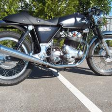 Norton Commando 850