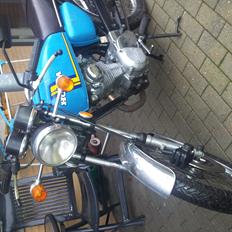 Honda cb 125j