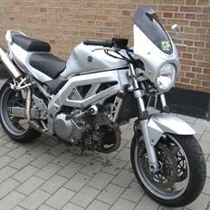 Suzuki SV1000N